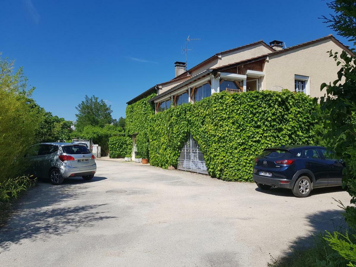 Gite Mercuès Eksteriør bilde